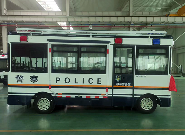 讓安全感看得見！森源鴻馬智慧警務便民工作站發(fā)往鄭州(圖5)