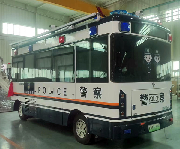 讓安全感看得見！森源鴻馬智慧警務便民工作站發(fā)往鄭州(圖6)
