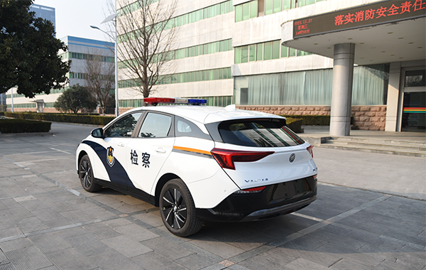森源鴻馬檢察執(zhí)法車(chē)發(fā)往內(nèi)蒙古(圖5) 森源鴻馬檢察執(zhí)法車(chē)發(fā)往內(nèi)蒙古(圖5)