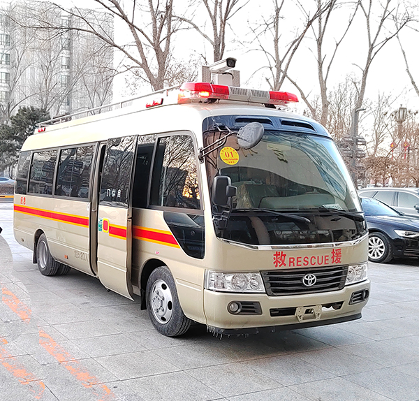 吉林通信指揮車上崗(圖1) 吉林通信指揮車上崗(圖1)