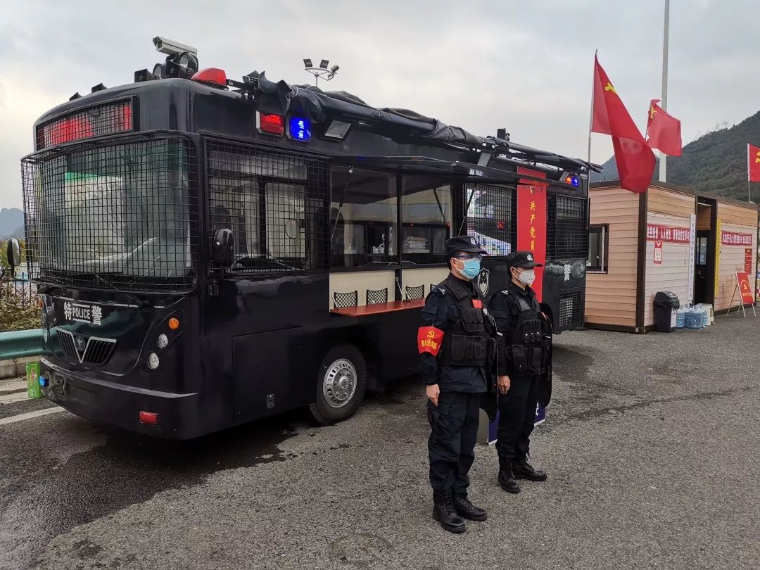 森源鴻馬移動警務(wù)室||打造智慧巡防新模式 “零距離”服務(wù)群眾(圖2) 森源鴻馬移動警務(wù)室||打造智慧巡防新模式 “零距離”服務(wù)群眾(圖2)