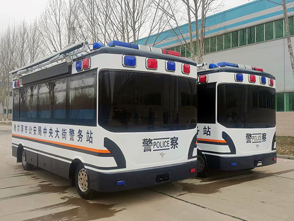 城市治安航空母艦——森源鴻馬智慧警務(wù)便民工作站發(fā)往哈爾濱(圖2) 城市治安航空母艦——森源鴻馬智慧警務(wù)便民工作站發(fā)往哈爾濱(圖2)