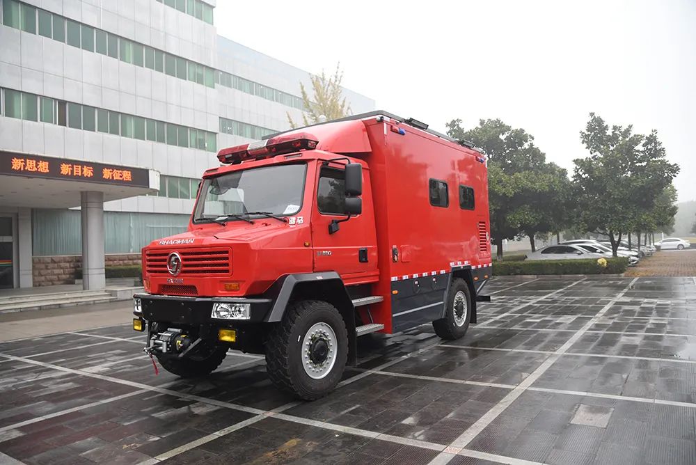 森源鴻馬全地形通信指揮車(圖3) 森源鴻馬全地形通信指揮車(圖3)